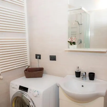 Center Modern House In Medieval Area Apartment