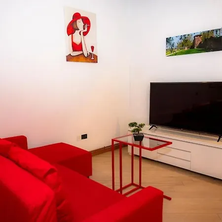 Apartment Medieval Centre - Modern With Ac, Smart Tv & Wifi