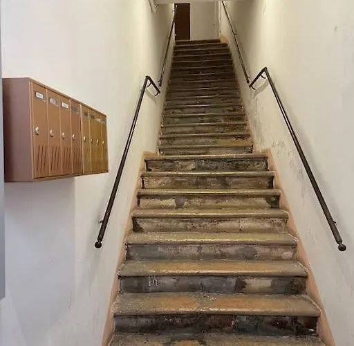 Medieval Centre - Modern With Ac, Smart Tv & Wifi Διαμέρισμα Φεράρα