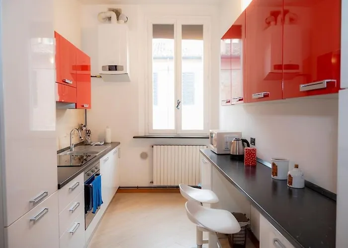 Medieval Centre - Modern With Ac, Smart Tv & Wifi Φεράρα