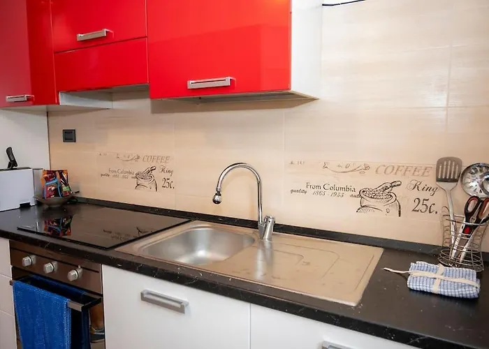 Medieval Centre - Modern With Ac, Smart Tv & Wifi Φεράρα